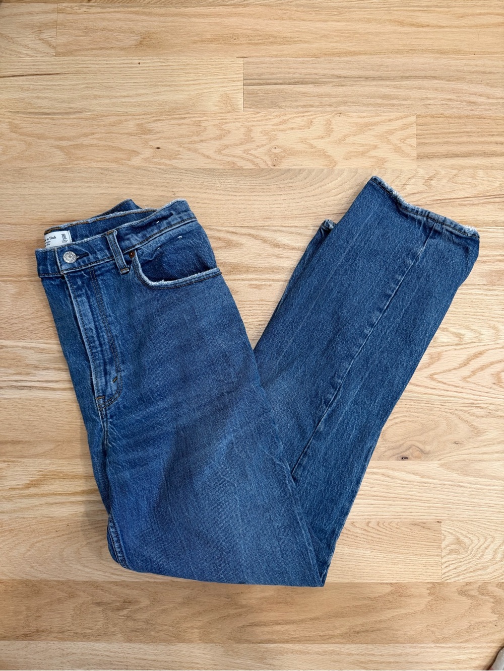 Abercrombie 90s Straight Ultra High rise Size 10/30